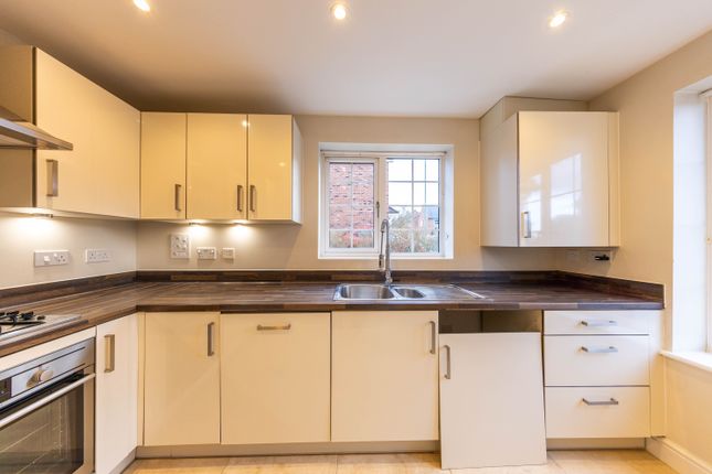 29, Fuller Way, Andover photo 3
