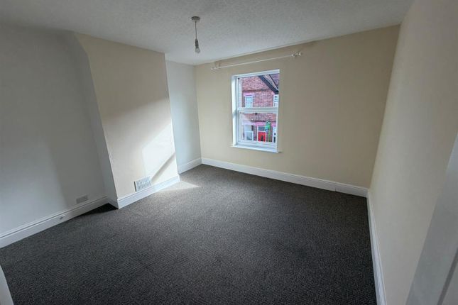 36, Craven Street, Burton On Trent photo 4