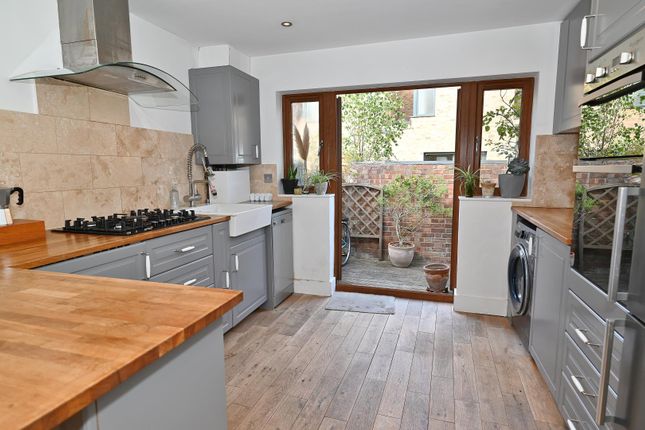 7, Norcutt Road, Twickenham photo 4
