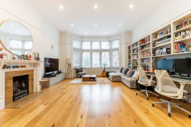 Thumbnail Flat for sale in Palace Court, Bayswater, London