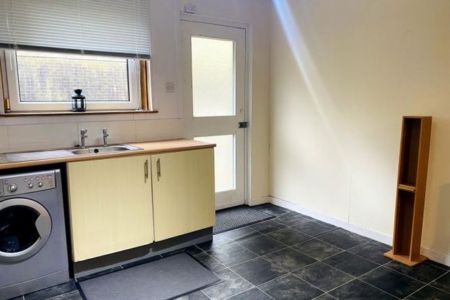 275 Hillaprk Drive, Glasgow photo 4
