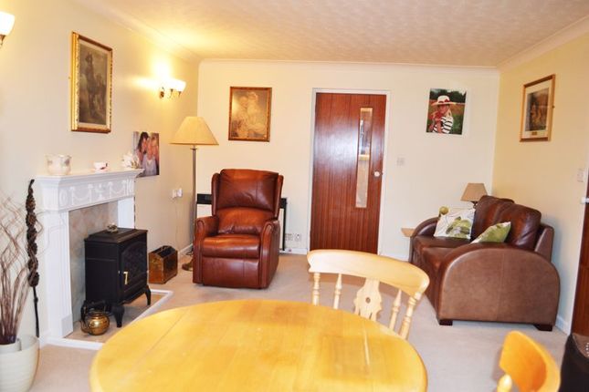 1 Bed Flat For Sale In Leicester Road Market Harborough Le16 Zoopla