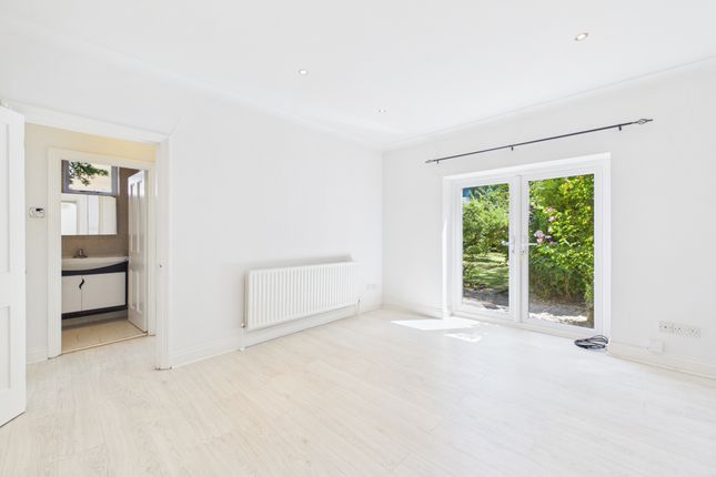 Flat 2, 86, Madeley Road, Ealing photo 4