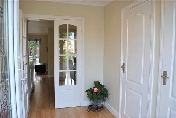 41, Coombelands, Royston photo 5