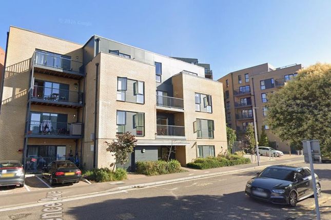 2-bed house on Flat 3, 49, Clarence Avenue, Ilford, £1,900/mo