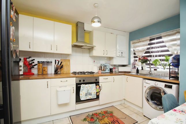 Terraced house for sale in Oak Crescent, Leicester