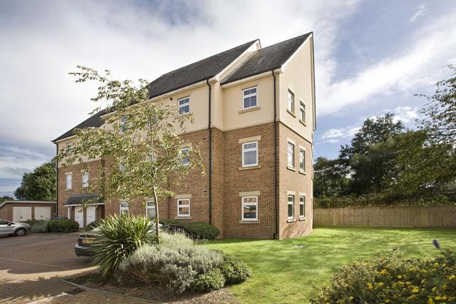 Thumbnail Flat to rent in Whitehill Place, Virginia Water