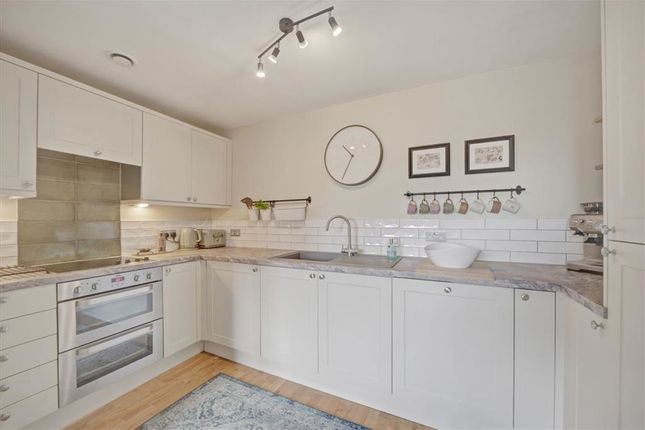 1-bed flat on 25 Kew House, 56, Blackheath Hill, London, £325,000