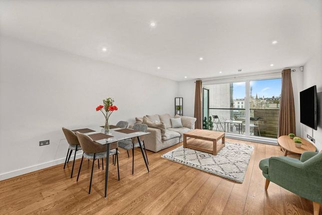 Flat 4, 83, Abbey Road, London photo 3