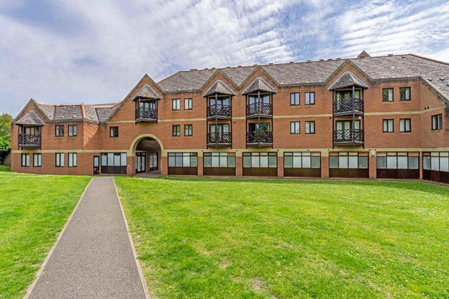 Thumbnail Flat for sale in Lawrence Parade, Lower Square, Isleworth