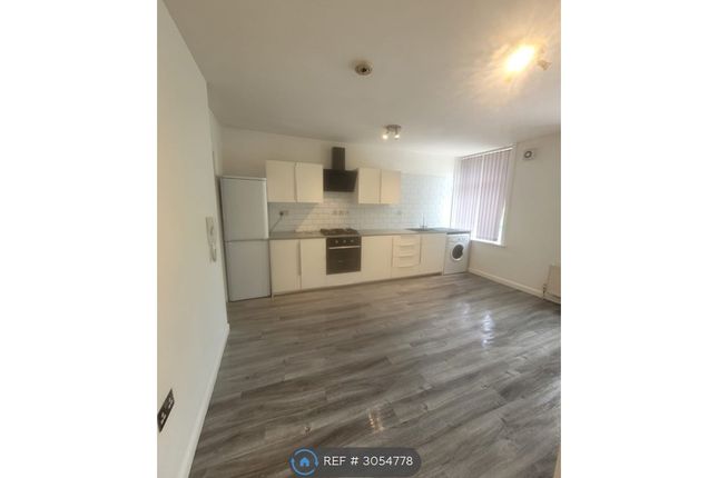 Flat, Westgate, Burnley photo 5