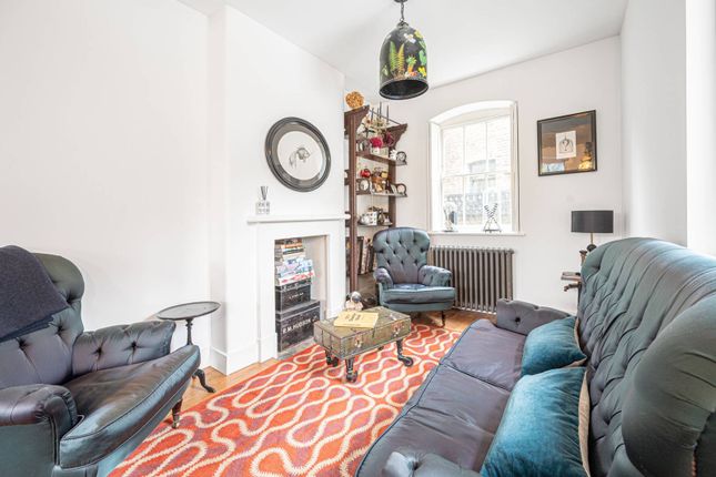 Thumbnail Flat to rent in Lutton Terrace, Hampstead, London