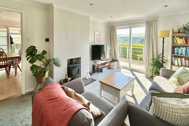 6, Mill Close, Porthleven photo 2