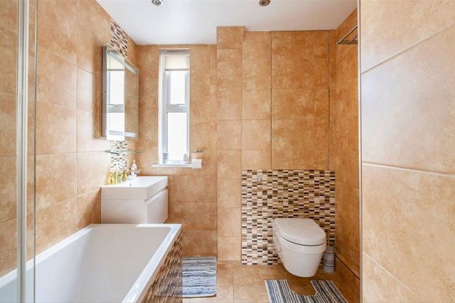 33, Clifton Terrace, London photo 3