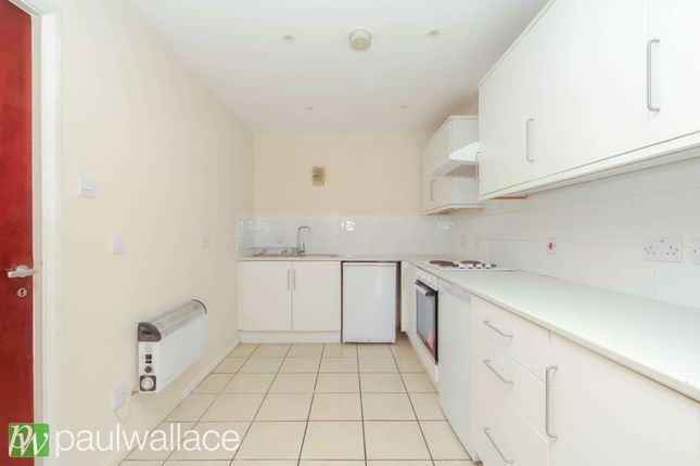 Lowfield House, Lowfield Lane, Hoddesdon photo 2