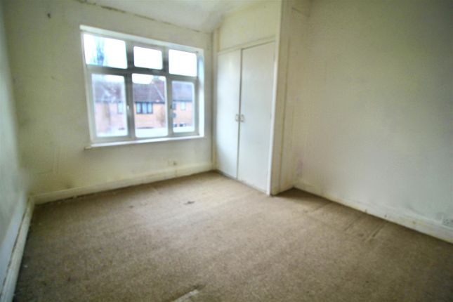 8, Warren Drive, Middlesex photo 2
