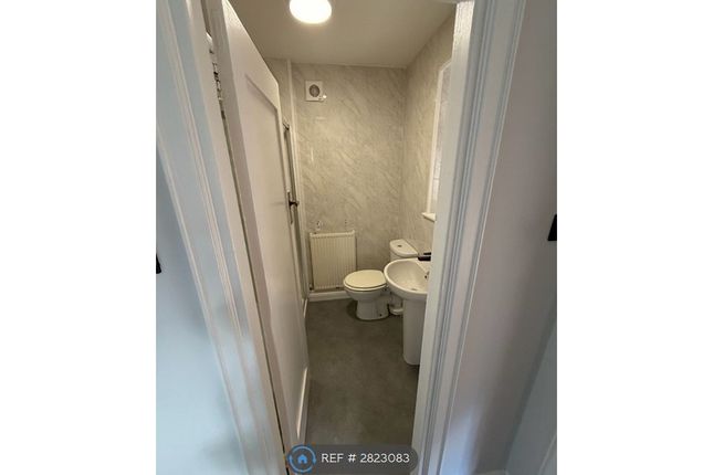Fairholme, Staines Road, Feltham photo 3