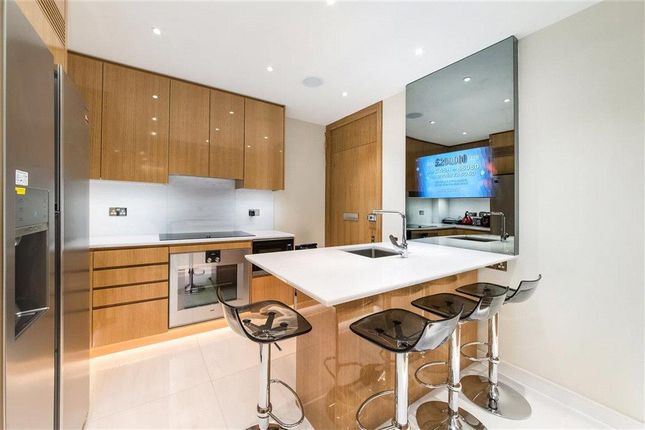 Flat to rent in Upper Grosvenor Street, Mayfair, London