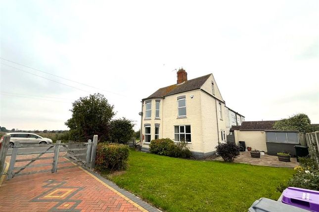 Thumbnail Detached house for sale in Golf Road, Mablethorpe