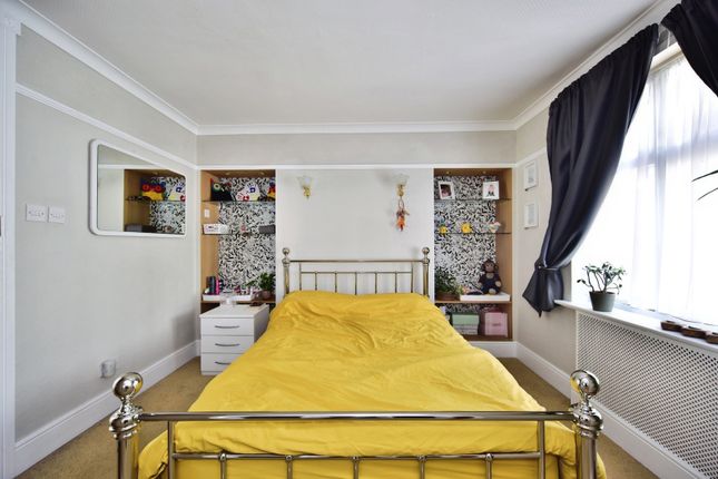13, Royston Road, Maidstone photo 4