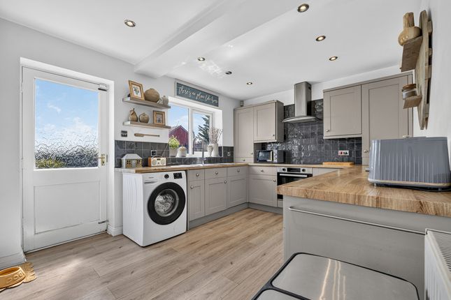 47, Moore Close, Claypole photo 4