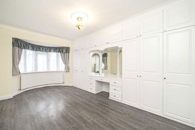 6, Vyner Road, London photo 4