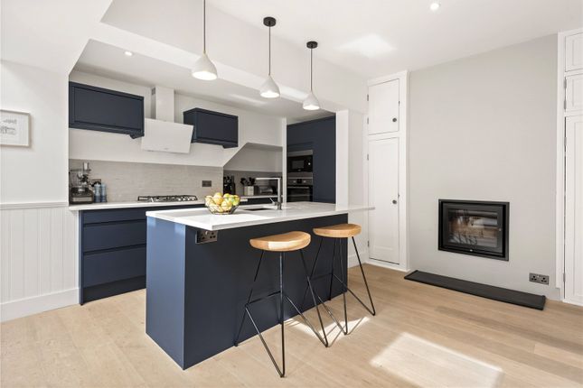 50, Burnbury Road, London photo 4