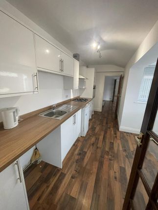 6, Warennes Street, Sunderland photo 5