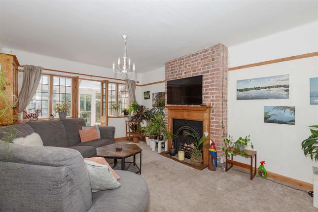 143, Rowlands Road, Worthing photo 3