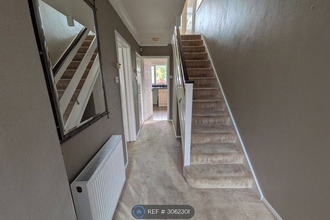 Brompton Close, Luton photo 2