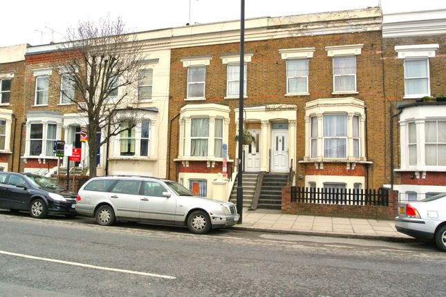 Thumbnail Flat to rent in Kilburn Park Road, Queens Park