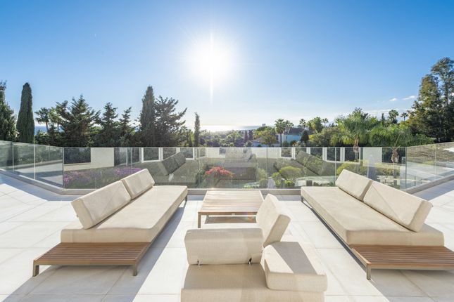 Villa for sale in Hacienda Las Chapas, Marbella, Malaga, Spain