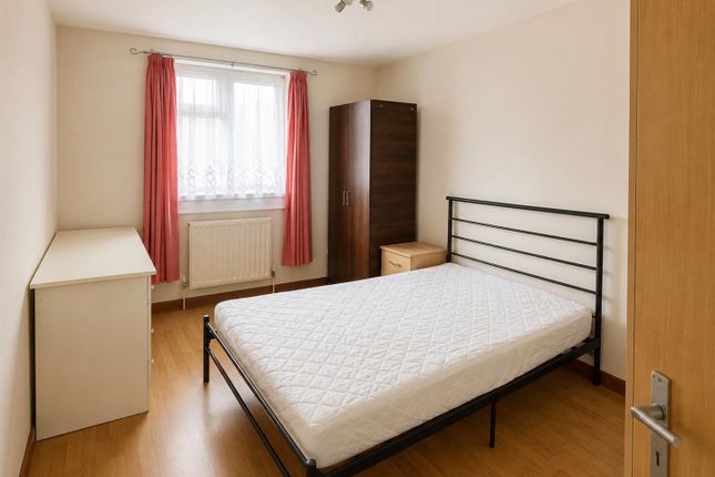 30, East Road (Flat 1 First Floor), London photo 4