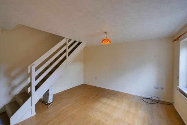115 Pheasant Way, Cirencester photo 3