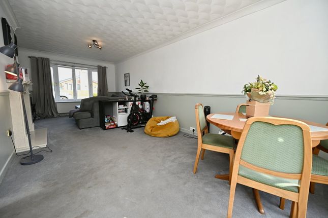 4, West View, Barnsley photo 4