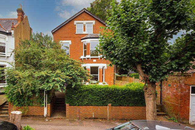 Flat for sale in Randolph Road, Epsom