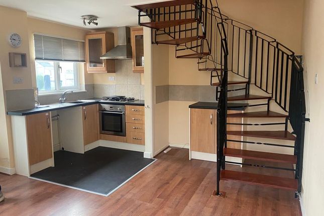 Thumbnail Property to rent in Hunters Way, Dinnington, Sheffield