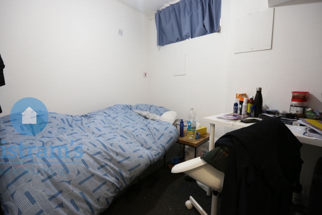 Room to rent in Birkin Avenue, Nottingham