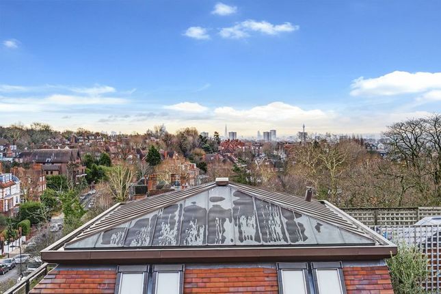 Flat for sale in Westfield, Kidderpore Avenue, Hampstead, London