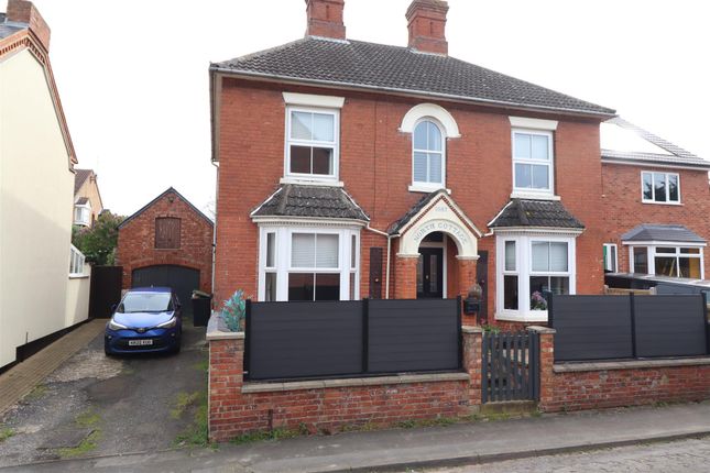 Thumbnail Detached house for sale in North Street, Rushden