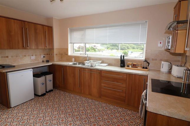 6, Atlantic Drive, Haverfordwest photo 4