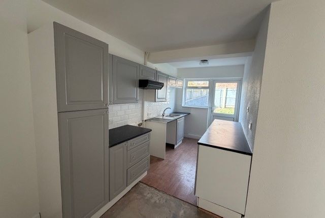 32, Edward Street, Cleethorpes photo 2