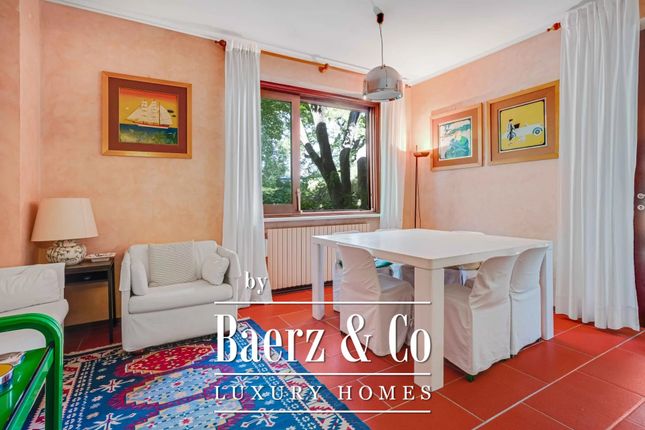 Villa for sale in 28040 Dormelletto, Province Of Novara, Italy