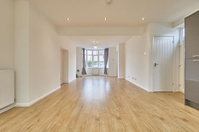138, Strathmore Road, Hinckley photo 4