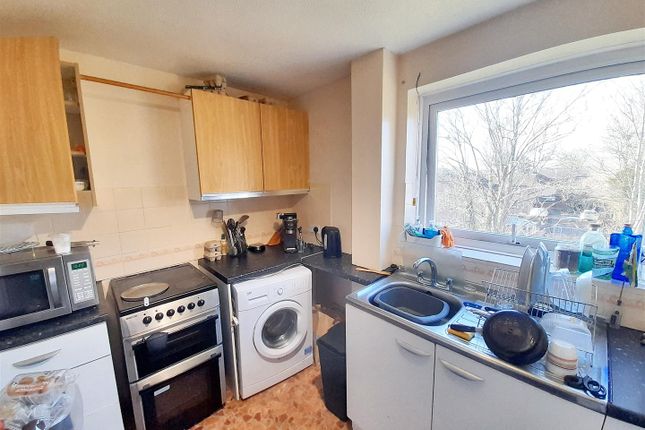 Flat 24, Marden House, Barnham photo 3