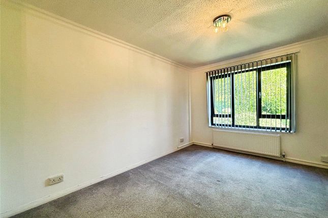 51, St. Pauls Court, Berkshire photo 4