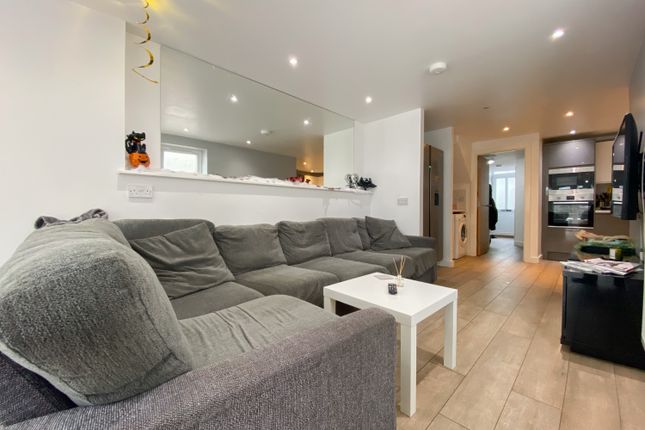 6-bed terraced on 5, Cranbrook Street(*), Cardiff, £3,690/mo
