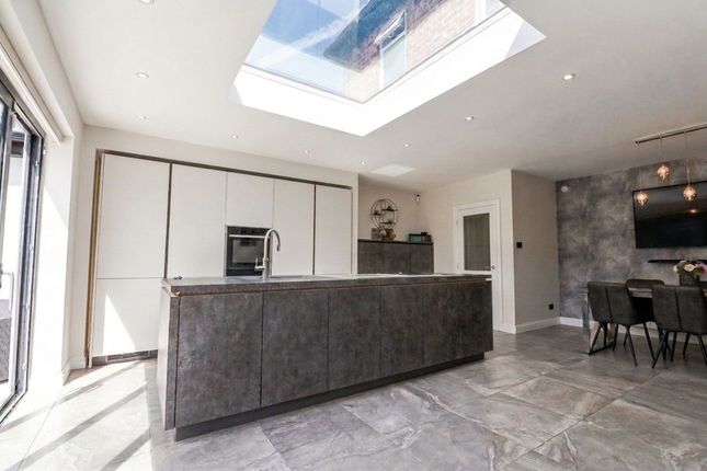 18 Kingsway, Manchester photo 3