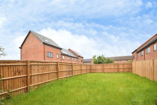 8, Francis Avenue, Buckinghamshire photo 4