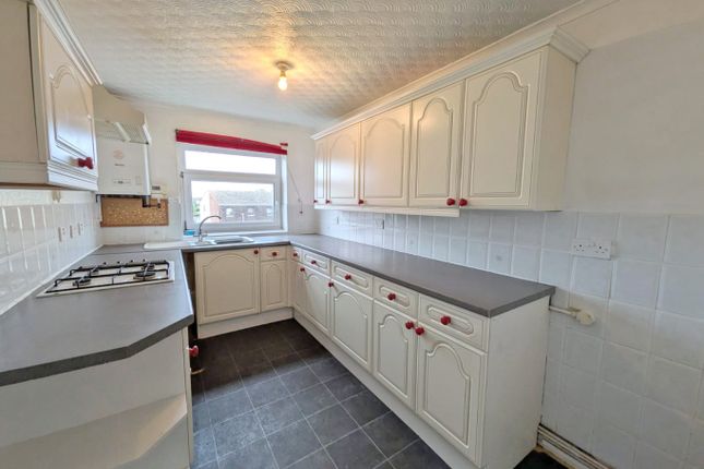 Flat 11, Castle Court, Hadleigh photo 2